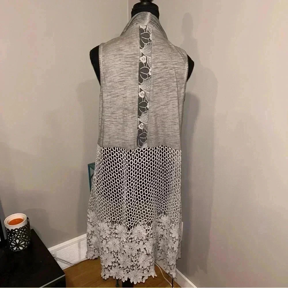Sleeveless Shawl